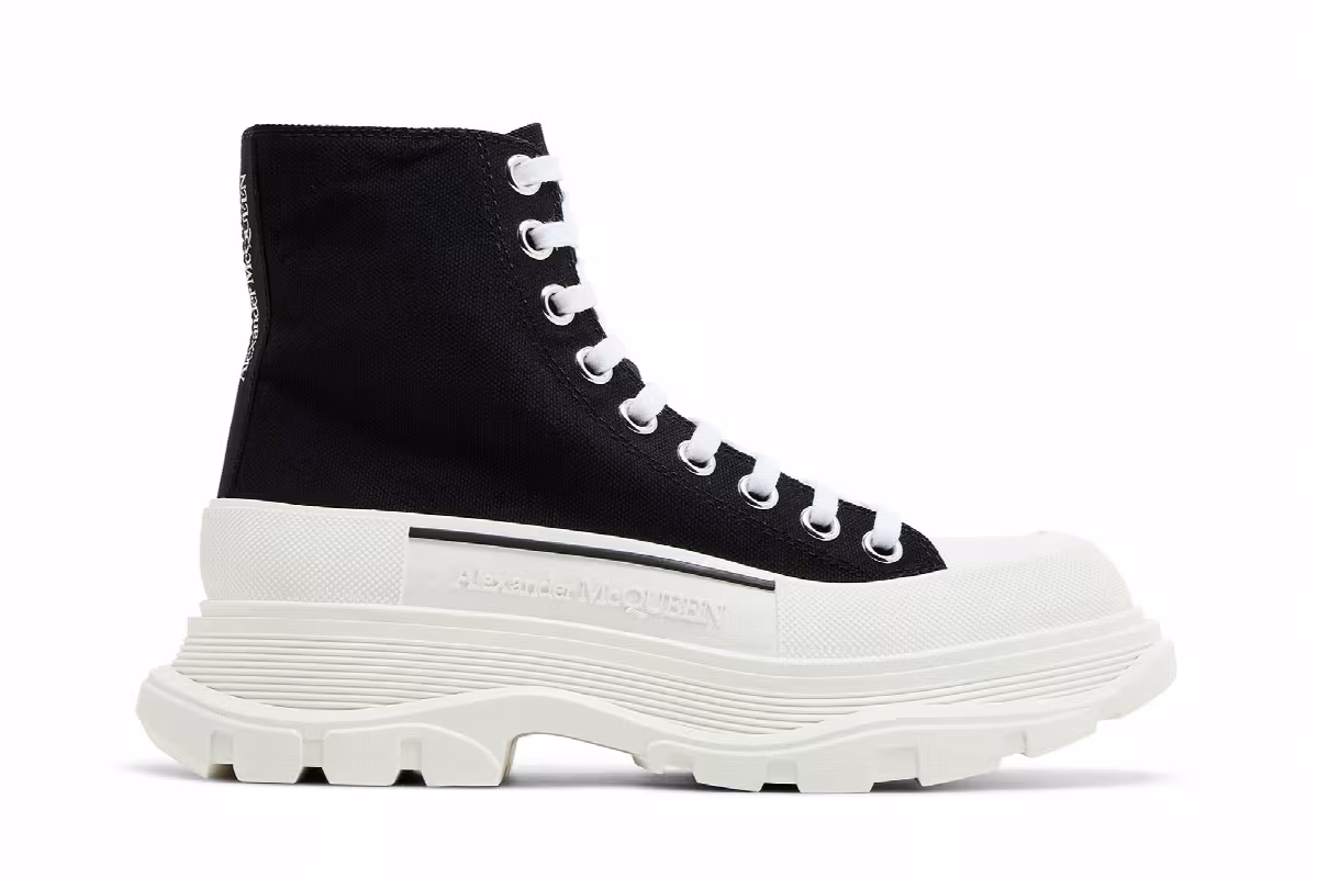 Alexander McQueen Tread Slick Boot Black, view 2