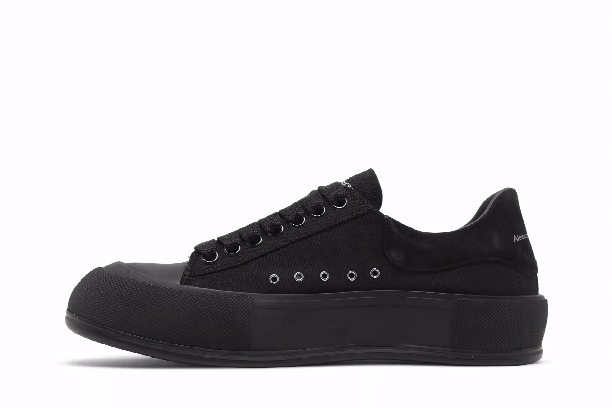 Alexander McQueen Deck Plimsoll Low Triple Black, view 4