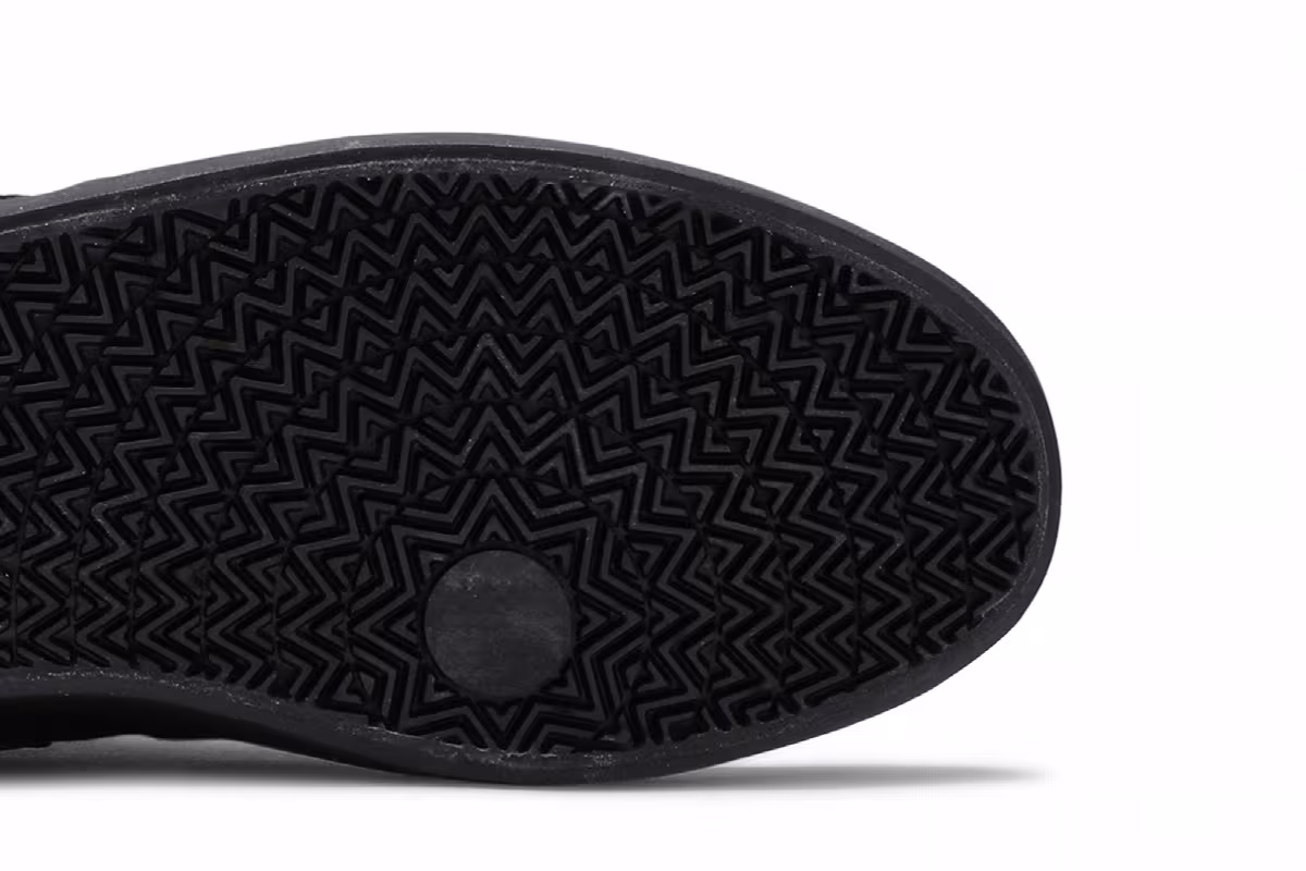 Nike Check Solarsoft Canvas SB Triple Black, view 6