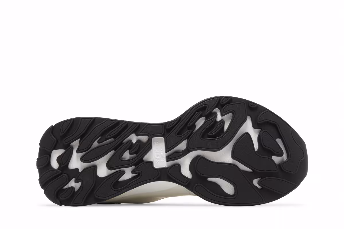 Alexander McQueen Sprint Runner White Black, view 5