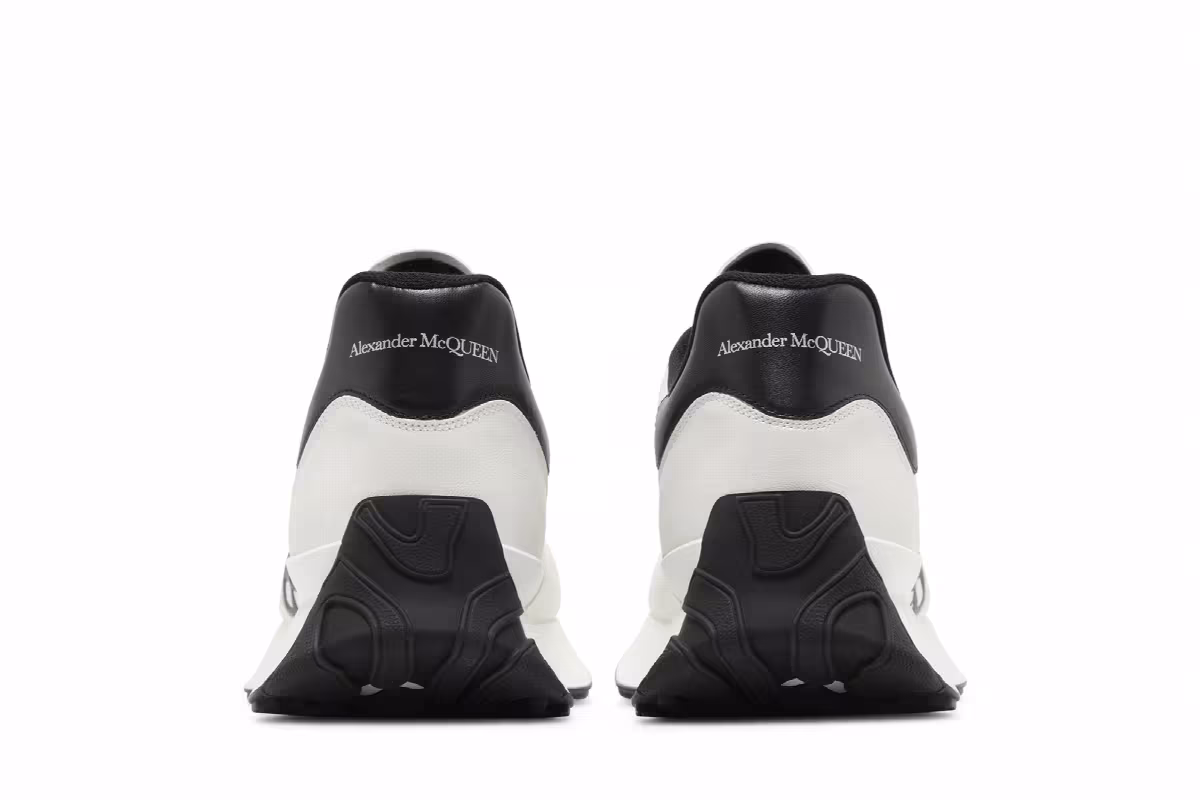 Alexander McQueen Sprint Runner White Black, view 7