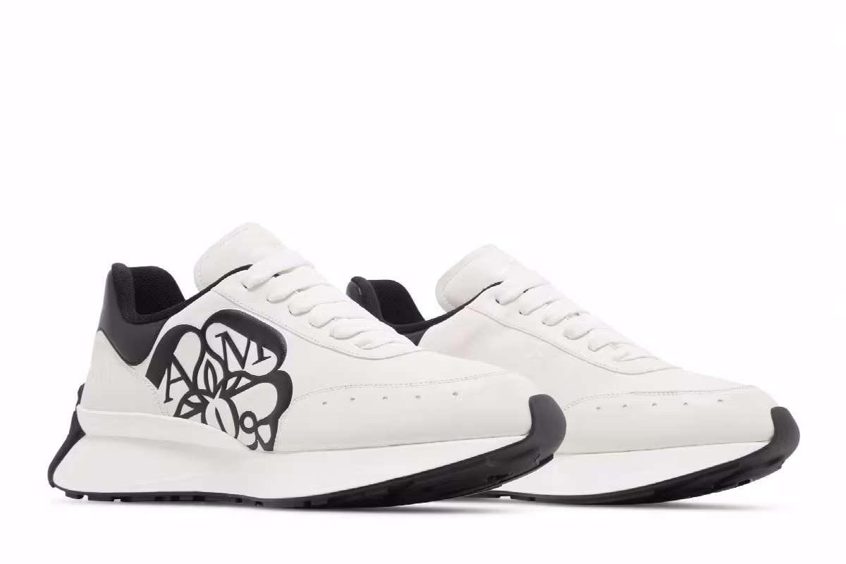Alexander McQueen Sprint Runner White Black, view 9