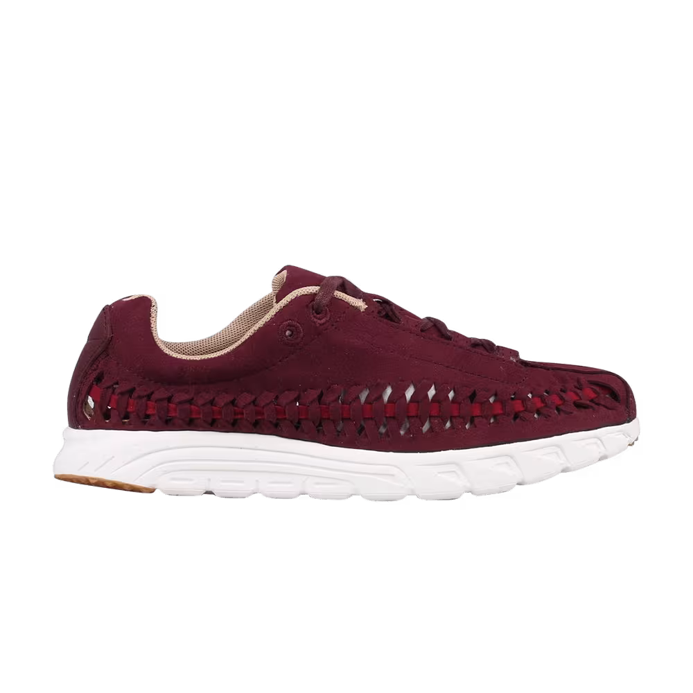 Nike Women's Mayfly Woven Night Maroon