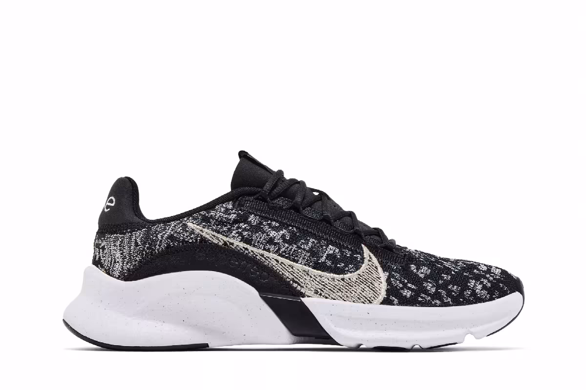Nike Women's SuperRep Go 3 Flyknit Next Nature Black White, view 2