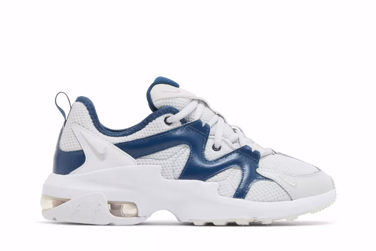 Nike Women's Air Max Graviton White Valerian Blue, view 2