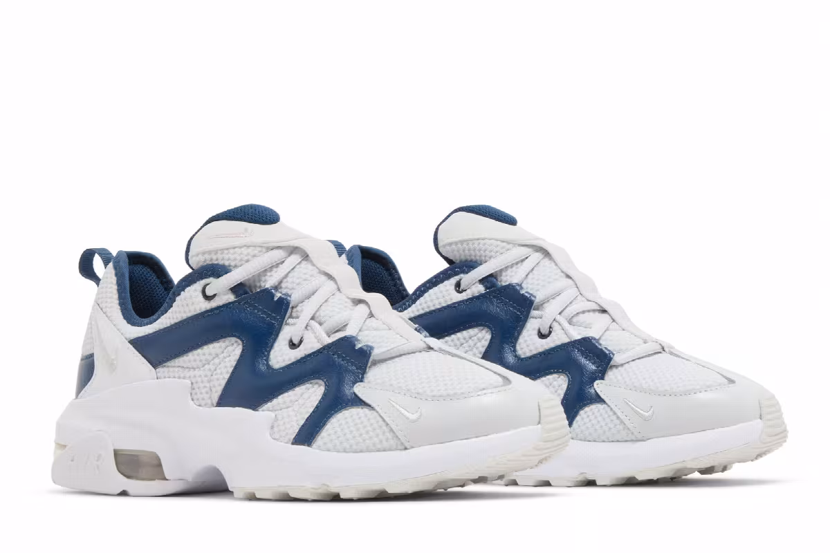 Nike Women's Air Max Graviton White Valerian Blue, view 9