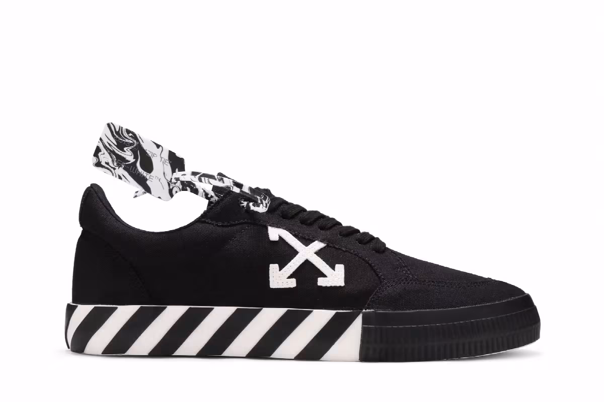 Off-White Vulc Sneaker Low Black White, view 2