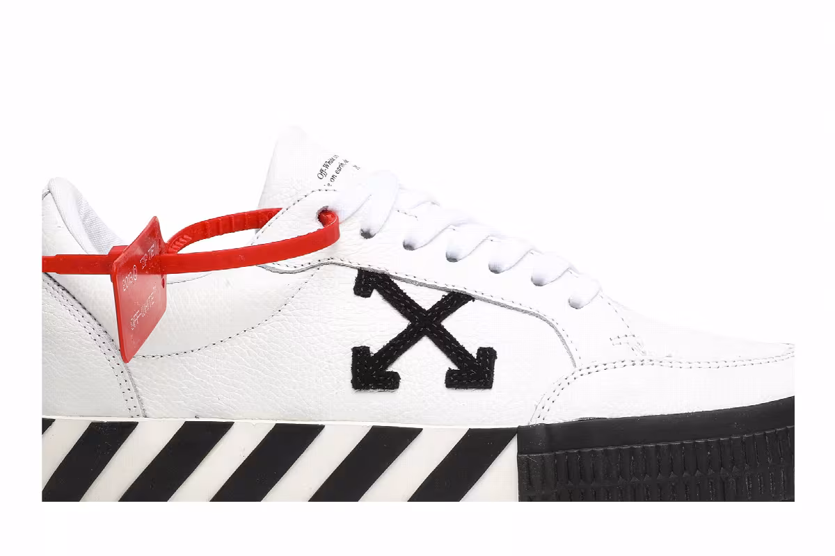 Off-White Vulcanized Low White Black, view 3