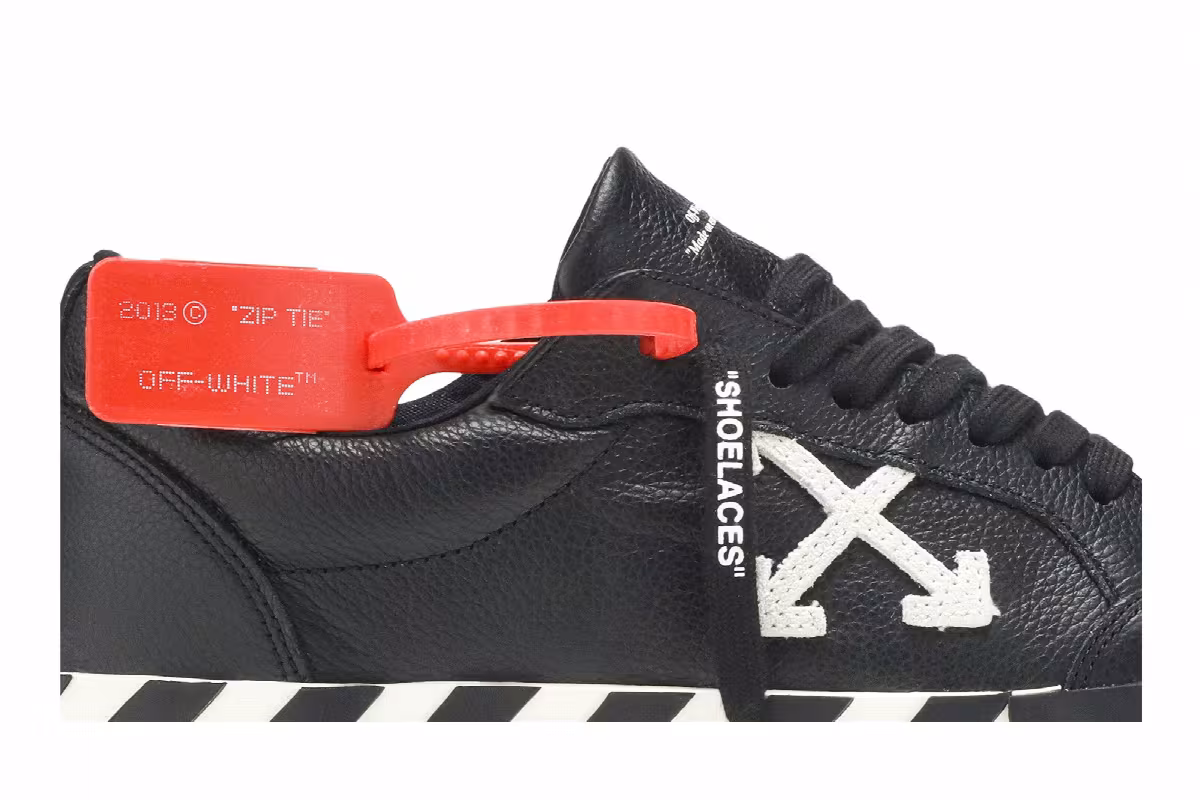 Off-White Vulcanized Low Black White, view 3