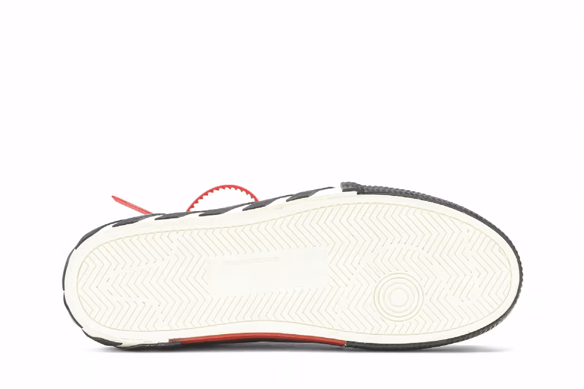 Off-White Vulcanized Low Black White, view 5