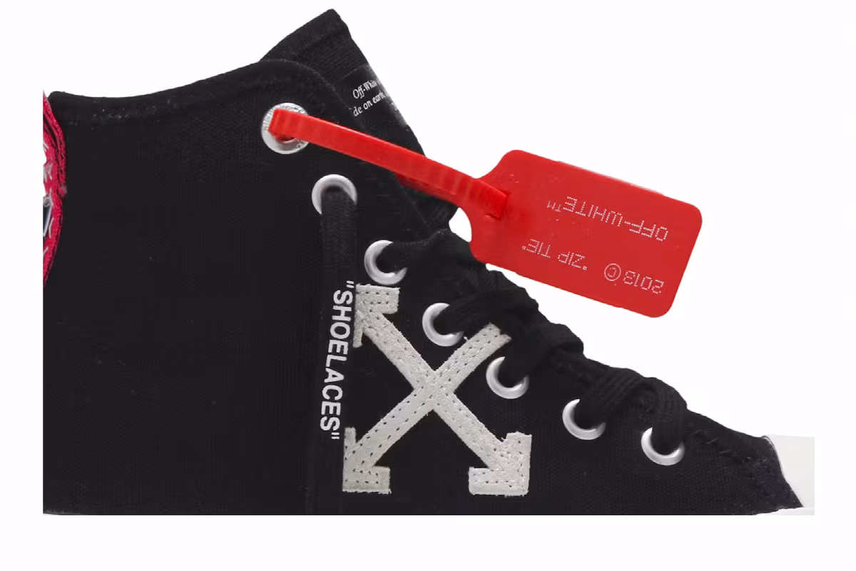 Off-White Vulc Sneaker Mid Black White, view 3