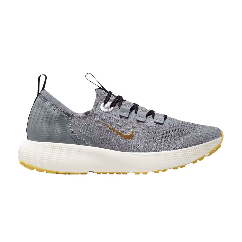 Nike Women's React Escape Run Flyknit Cool Grey Metallic Gold Coin
