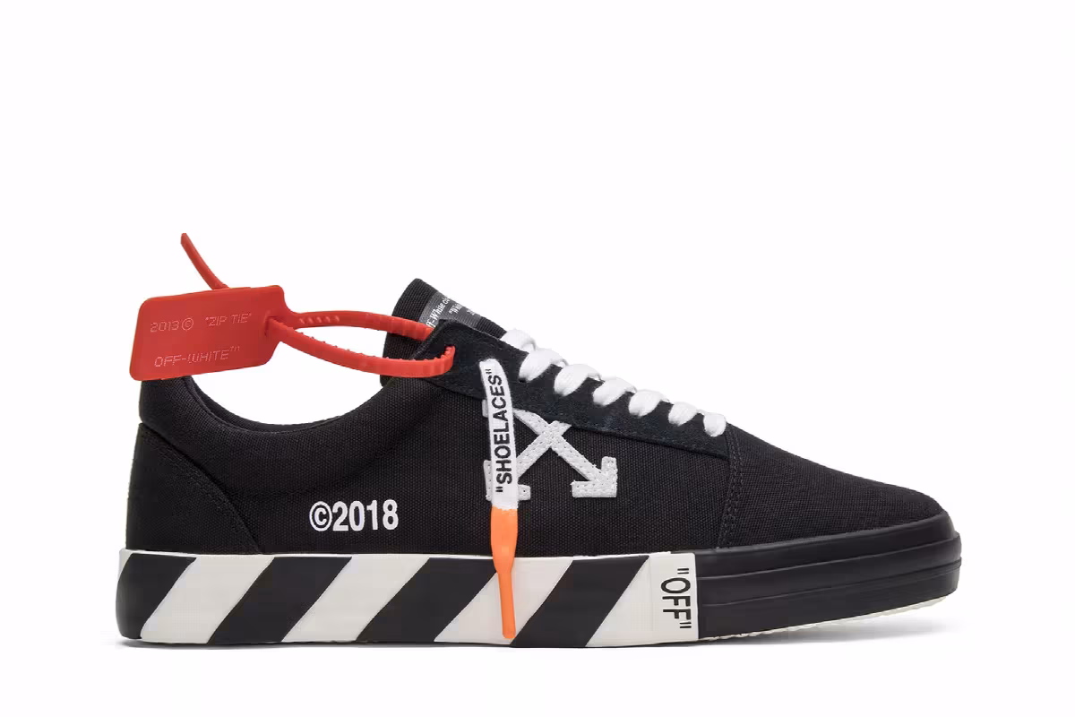 Off-White Vulc Low Top Black, view 2