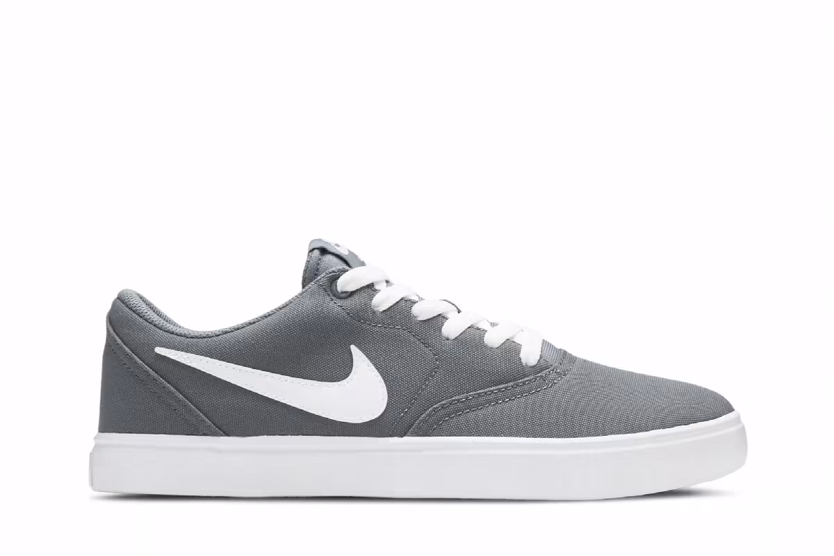 Nike Women's Check Solarsoft Canvas SB Cool Grey, view 2