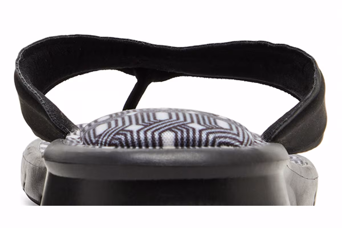 Nike Women's Ultra Comfort Thong Print Black White, view 8