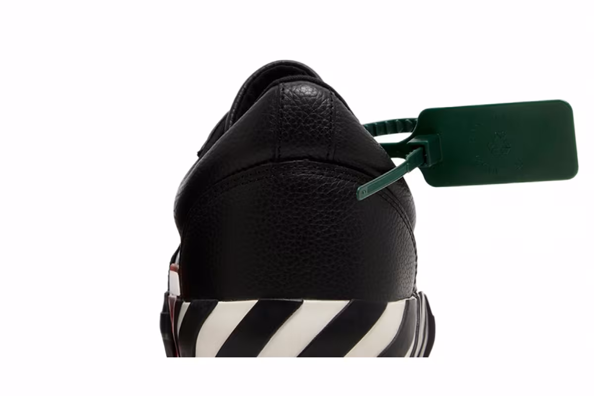 Off-White Vulc Sneaker Black White, view 8