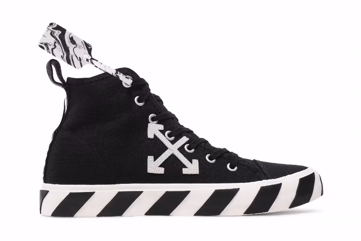 Off-White Vulc Sneaker Mid Black White, view 2