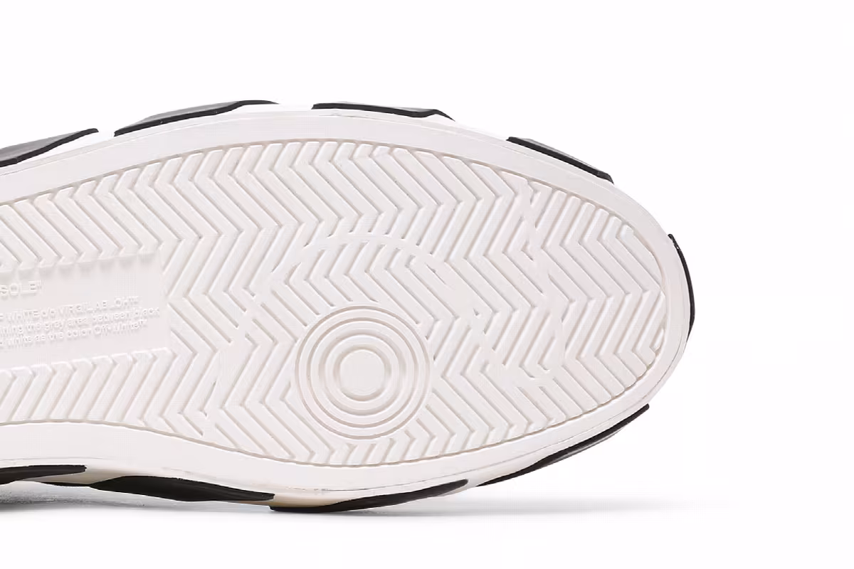 Off-White Vulc Sneaker Mid Black White, view 6