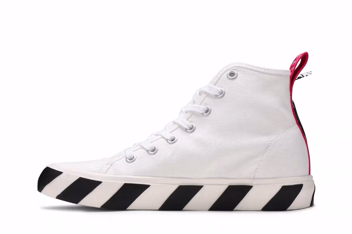 Off-White Vulc Sneaker Mid White Black, view 4