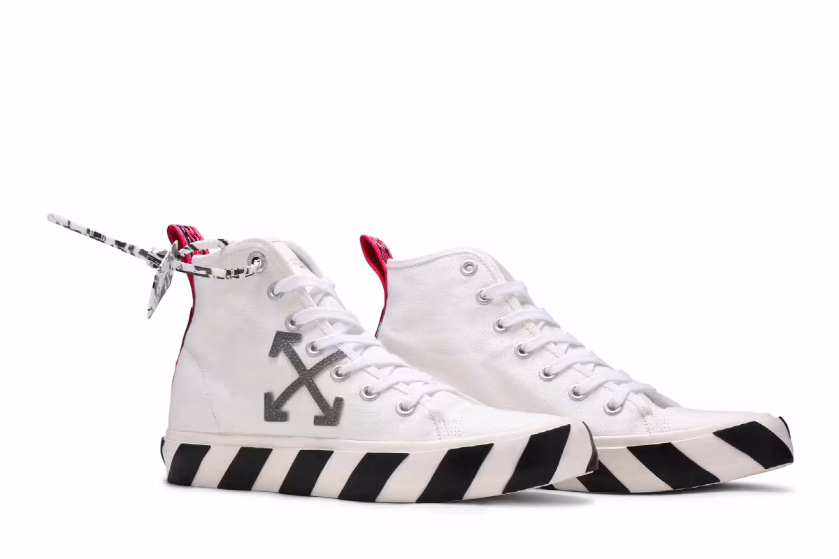 Off-White Vulc Sneaker Mid White Black, view 9