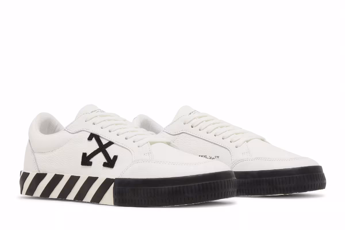 Off-White Vulc Sneaker White Black, view 9