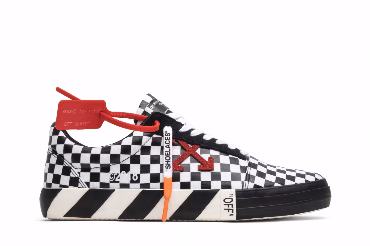 OFF-WHITE Vulc Low Top Checkered Black White, view 2