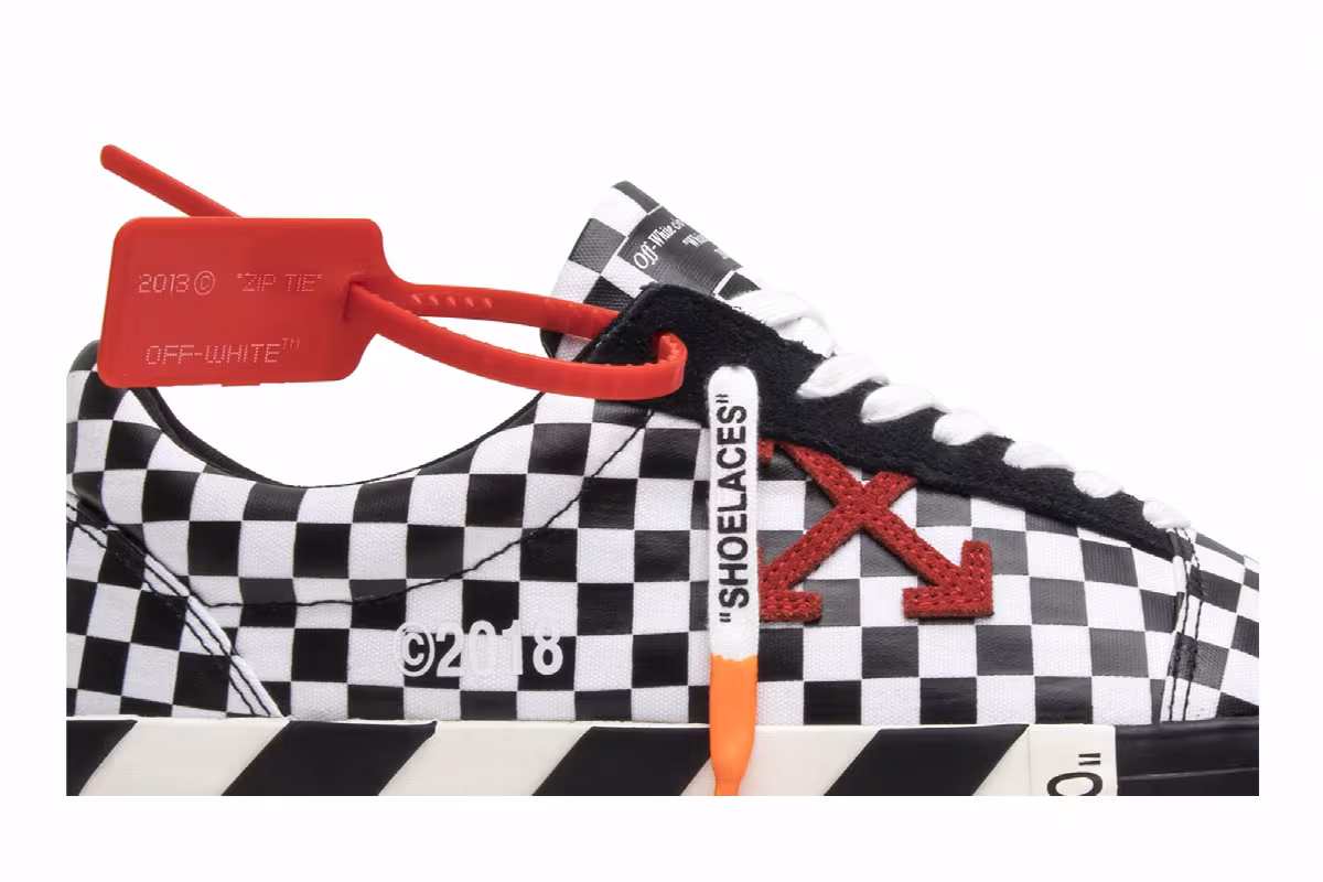 OFF-WHITE Vulc Low Top Checkered Black White, view 3