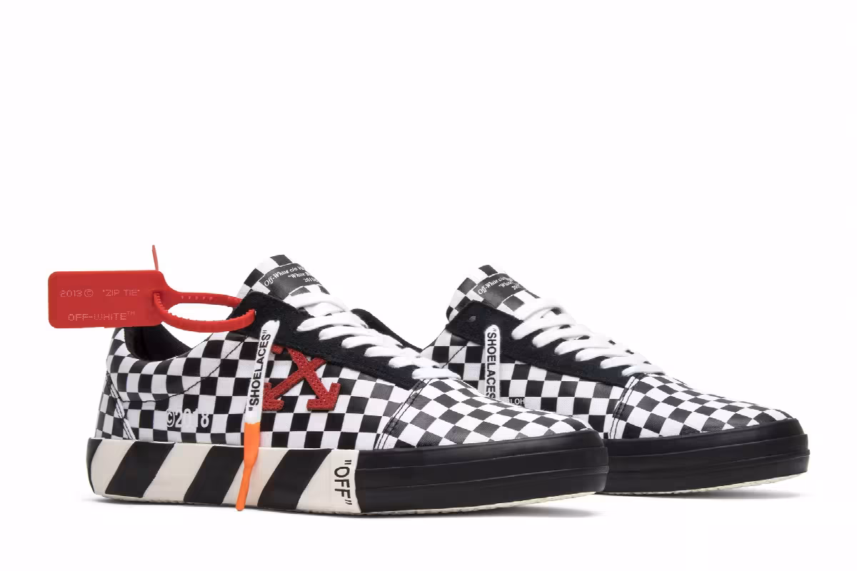 OFF-WHITE Vulc Low Top Checkered Black White, view 9