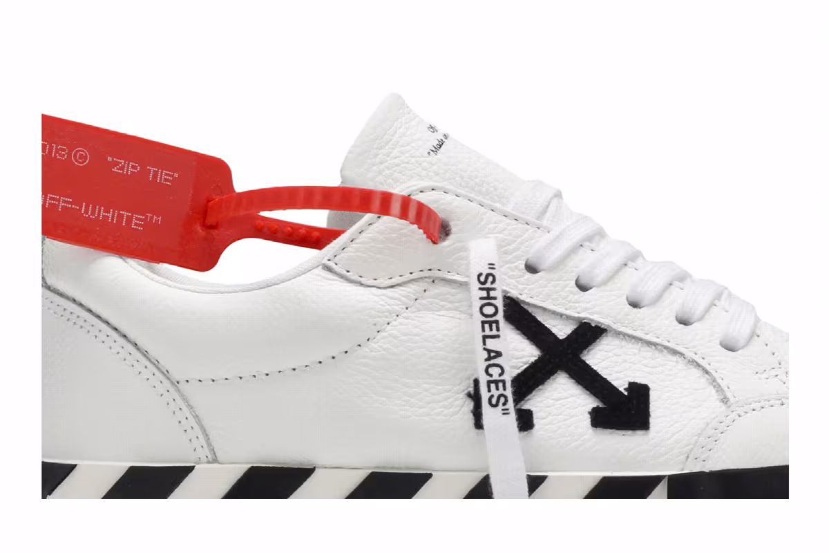Off-White Vulc Sneaker White Black 2020, view 3