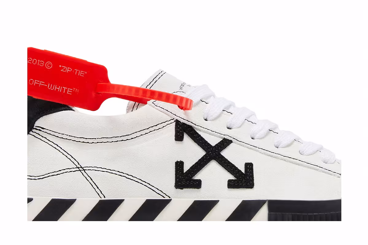 Off-White Women's Arrow Vulcanized Low White Black, view 3
