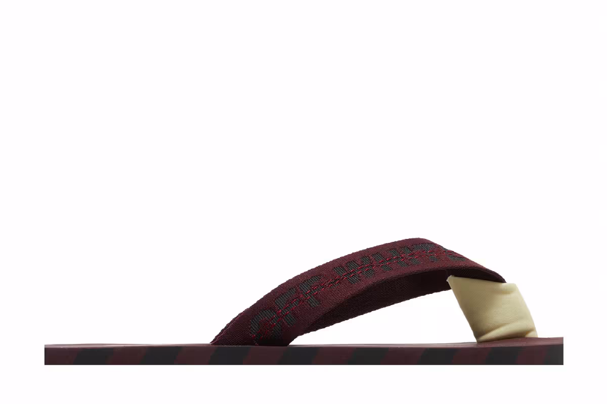 Off-White Flip Flops Graphic Print - Burgundy, view 3