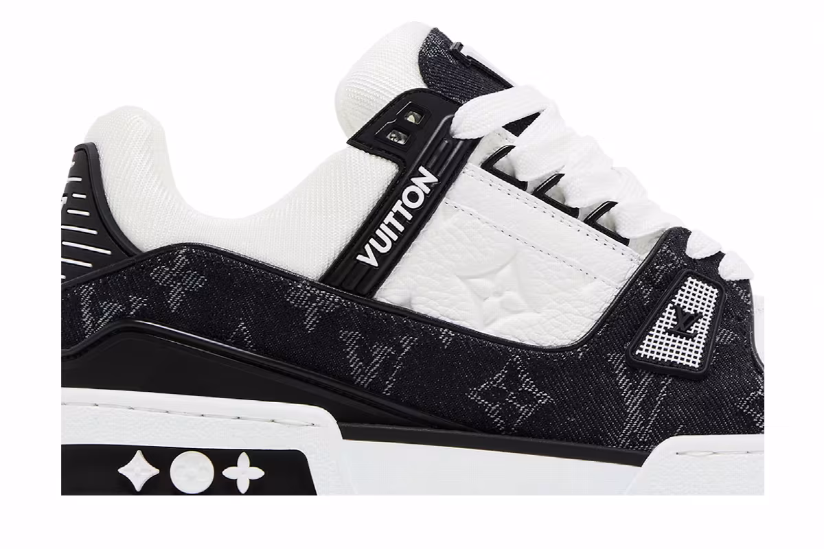 Louis Vuitton Trainer Denim Noir, view 3