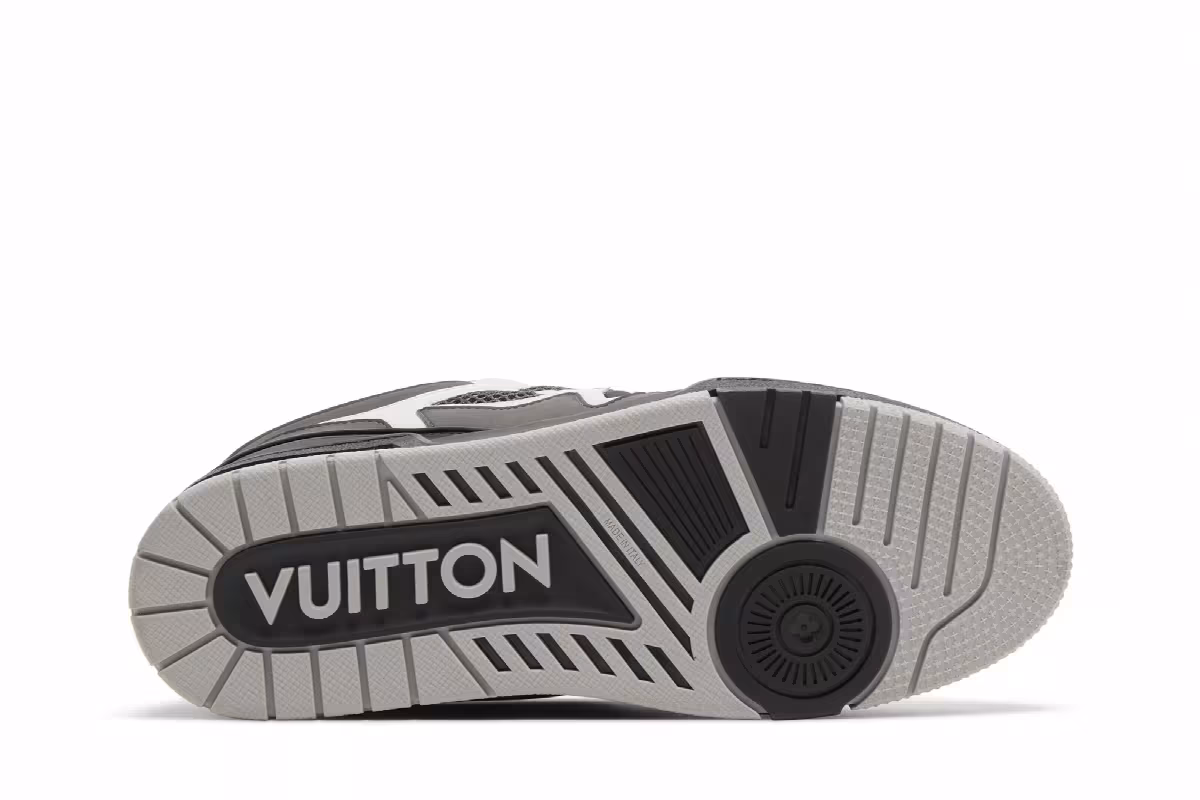Louis Vuitton Skate Sneaker Grey Black, view 5