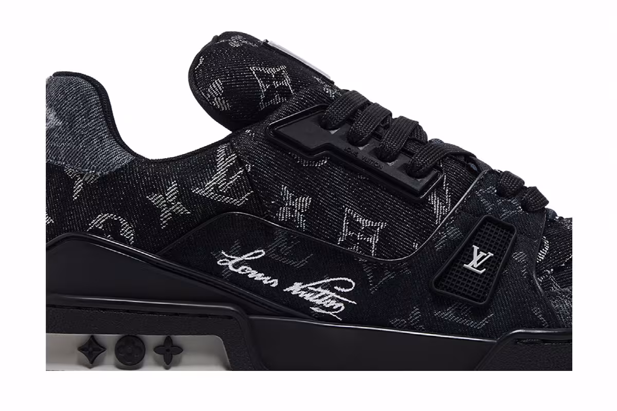 Louis Vuitton Trainer Black Monogram Denim, view 3
