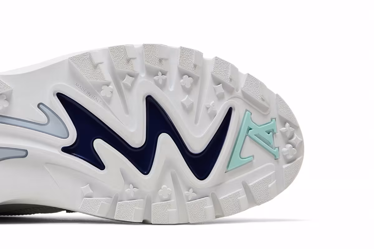 Louis Vuitton Runner Tatic White Blue, view 6