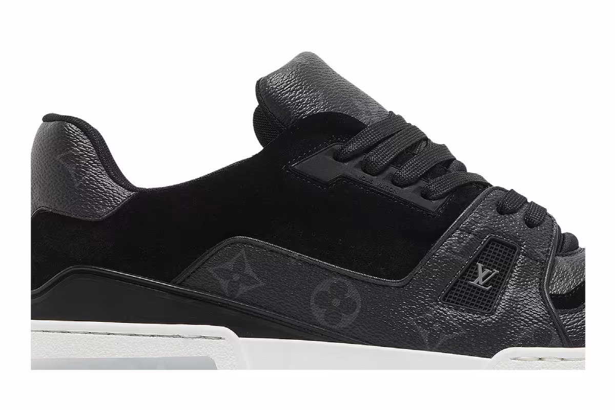 Louis Vuitton Trainer Low Black Monogram, view 3