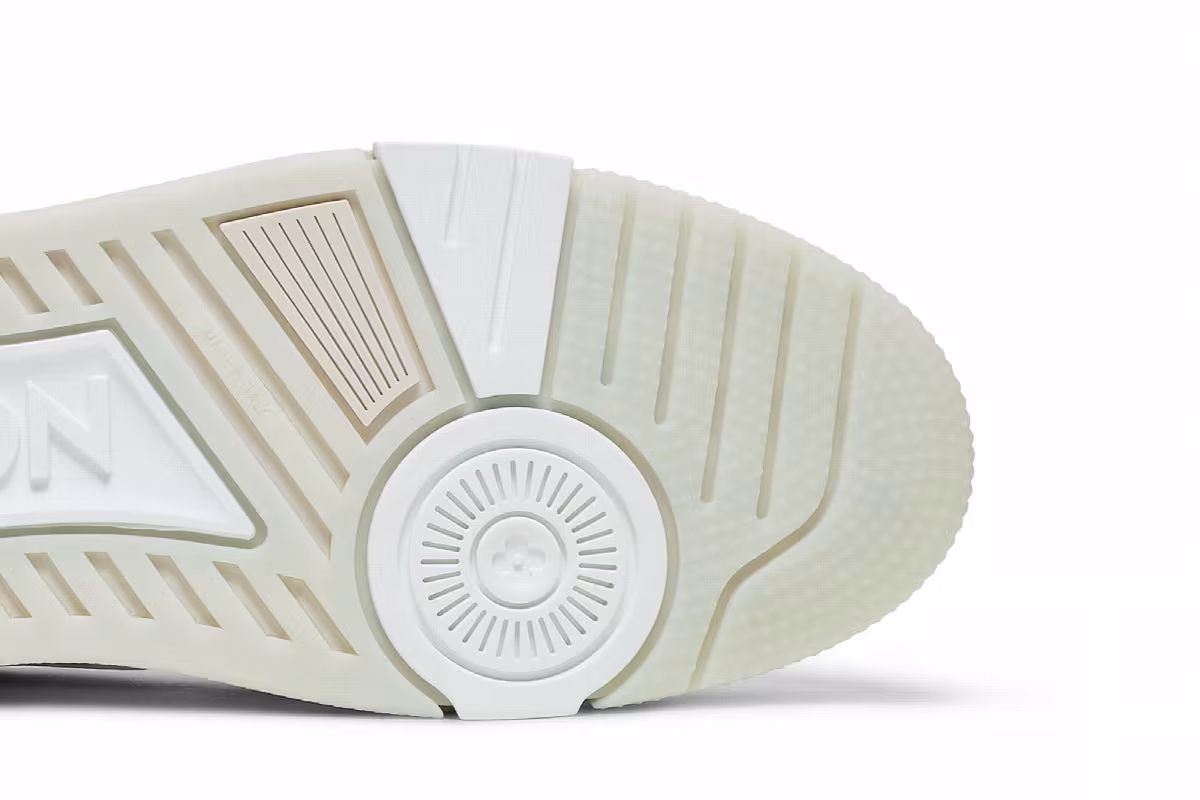 Louis Vuitton Trainer Low White, view 6