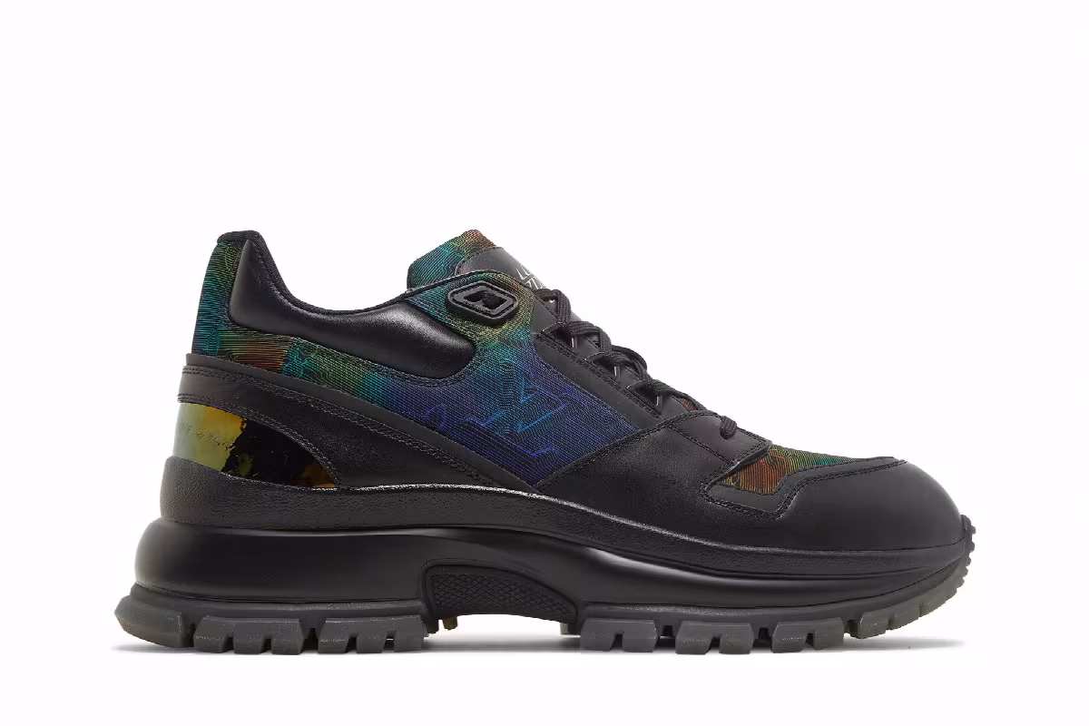 Louis Vuitton Trail 2054 Sneaker Black Iridescent, view 2