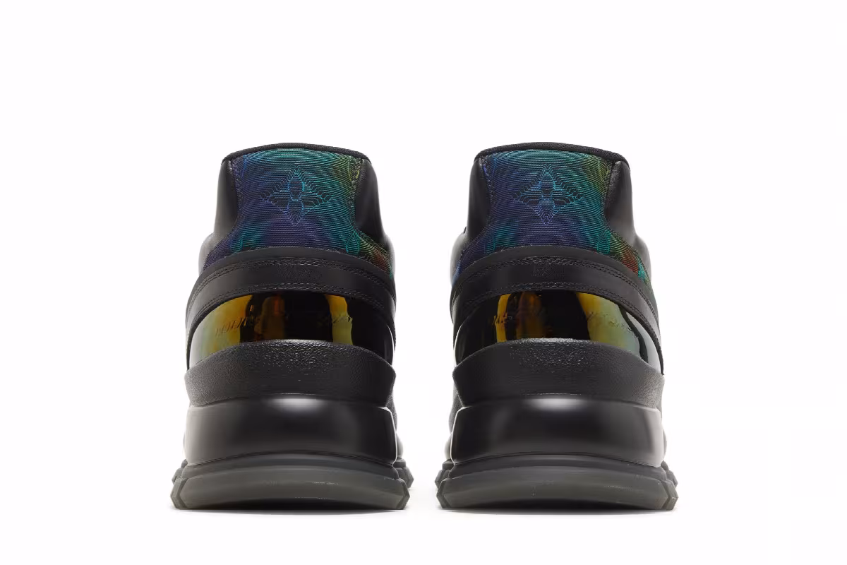 Louis Vuitton Trail 2054 Sneaker Black Iridescent, view 7