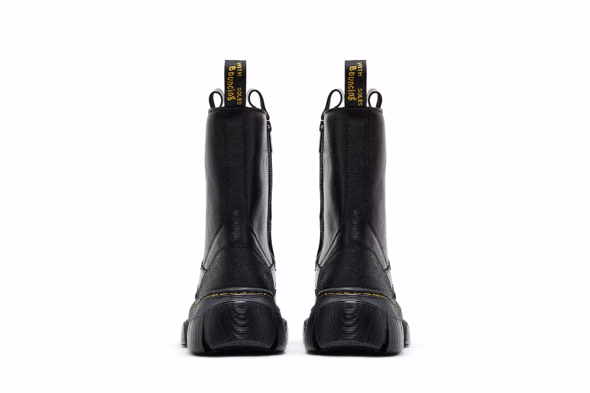 Dr. Martens DMXL Rigger Boot Black, view 7