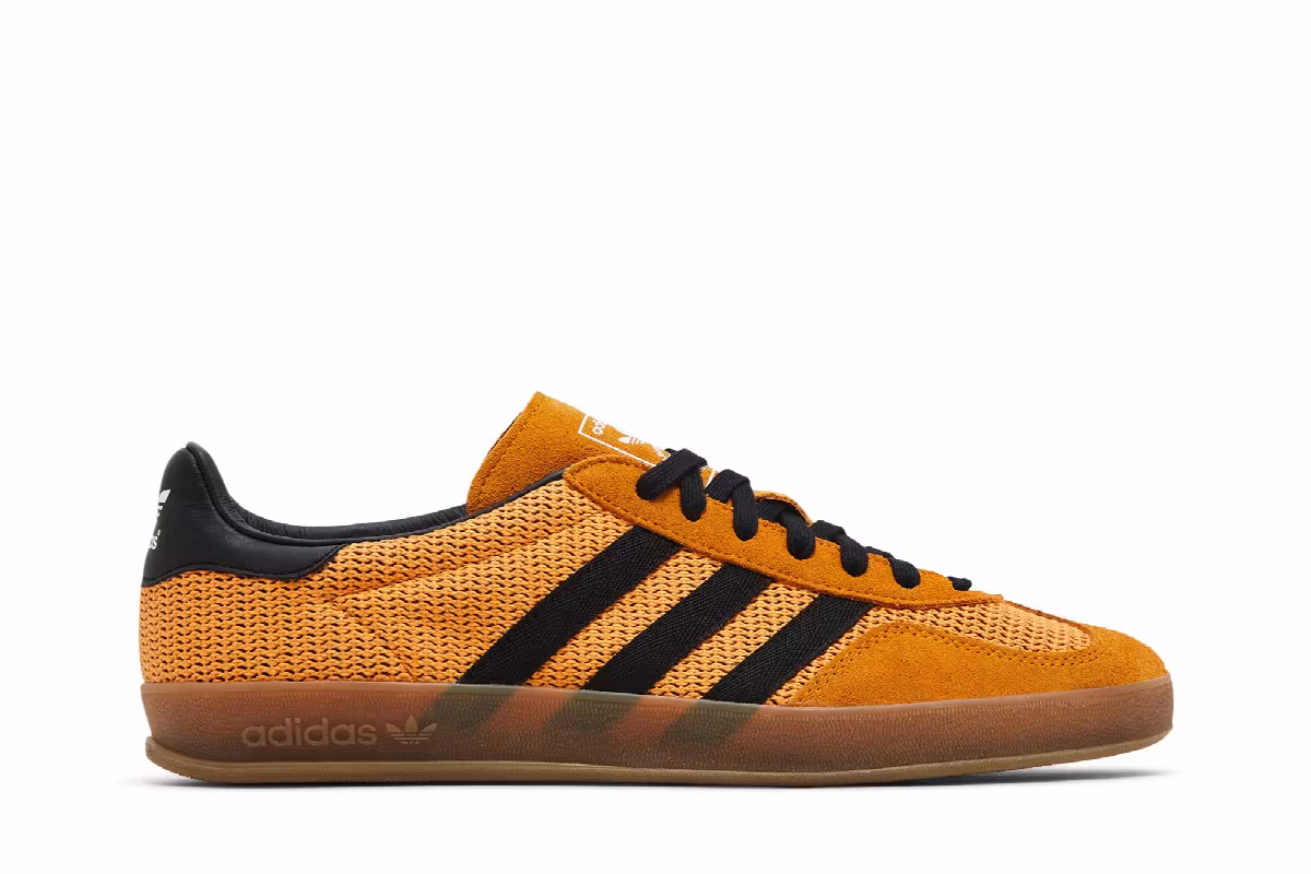 adidas Gazelle Indoor Equipment Orange Black, view 2