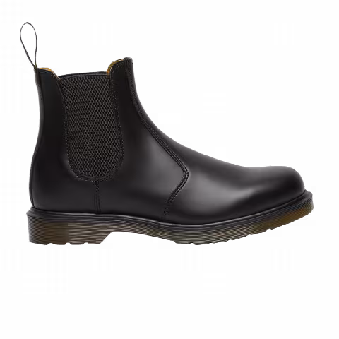 Dr. Martens 2976 Smooth Leather Chelsea Boot 'Black'