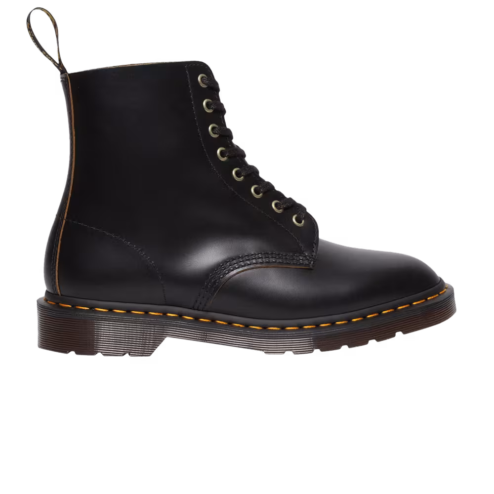 Dr. Martens Smiths Vintage Smooth Leather Boot Black