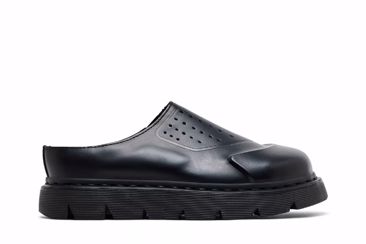 Dr. Martens Vent XX02 Mule Black, view 2