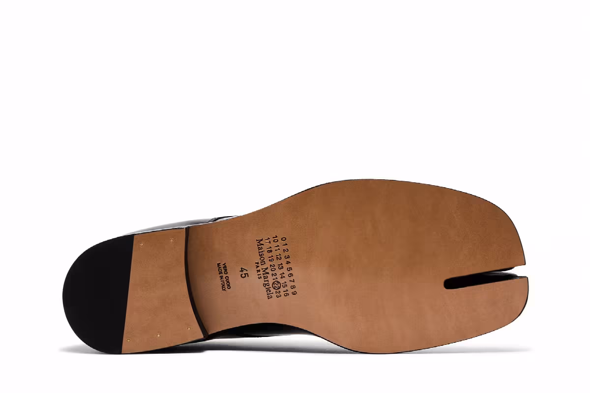 Maison Margiela Tabi Lace-Up Black, view 5