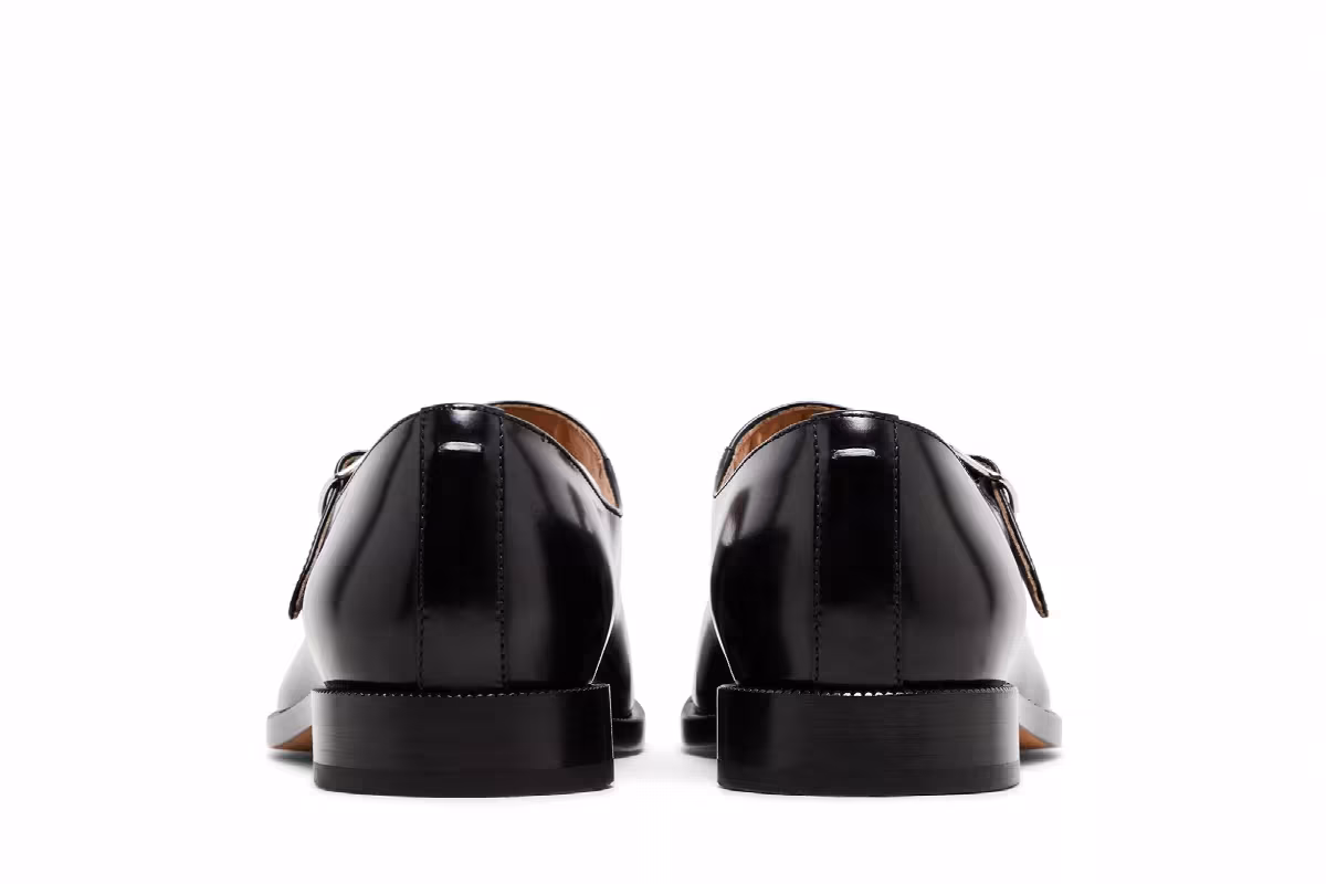 Maison Margiela Women's Tabi Mary-Jane Black Polished Leather, view 7