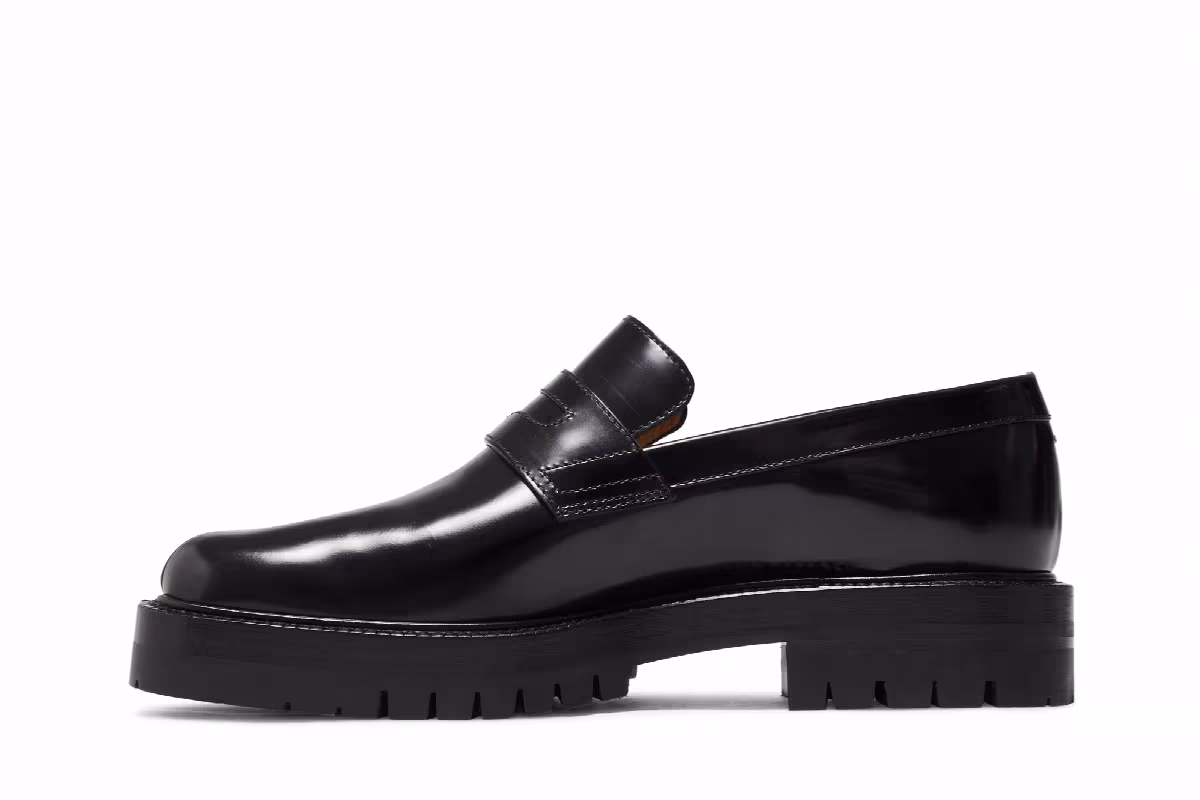 Maison Margiela Women's Tabi Loafer Black, view 4