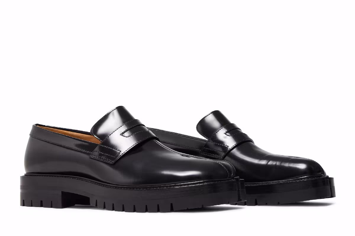 Maison Margiela Women's Tabi Loafer Black, view 9