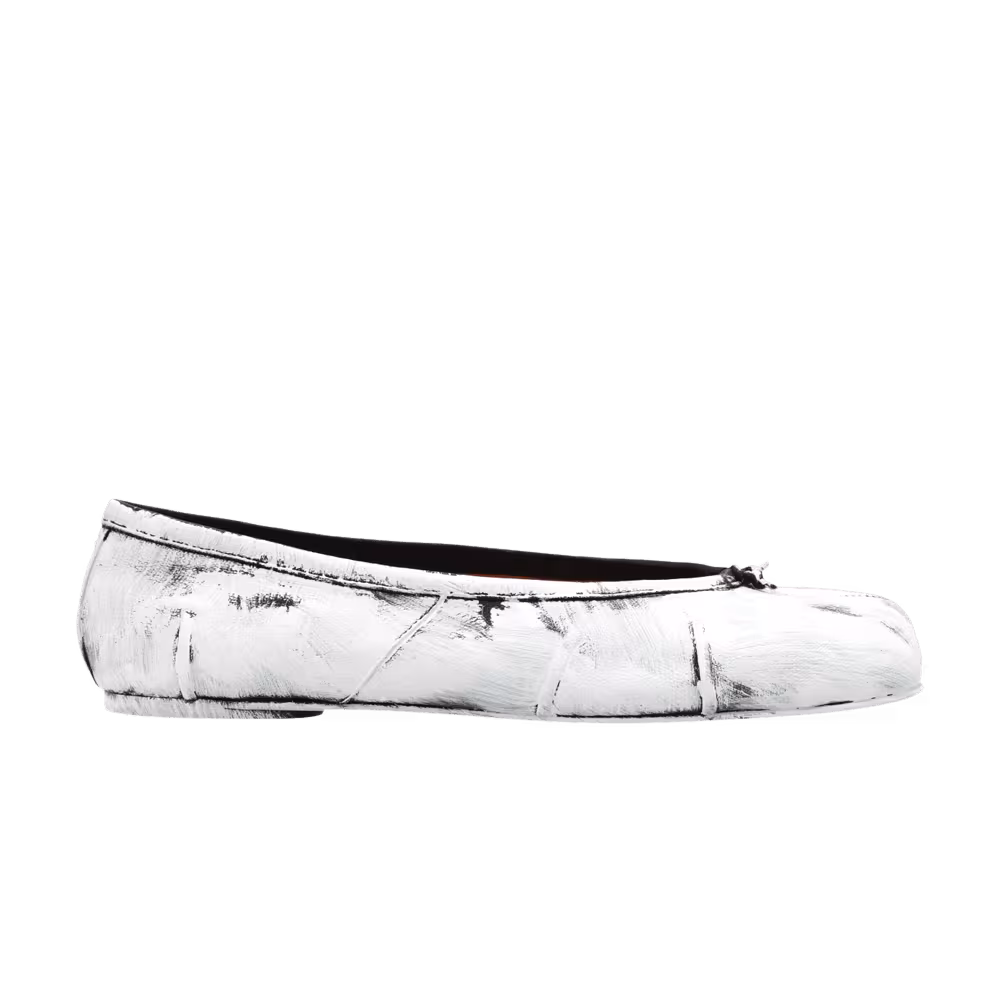 Maison Margiela Women's Tabi Ballerina Painted - White
