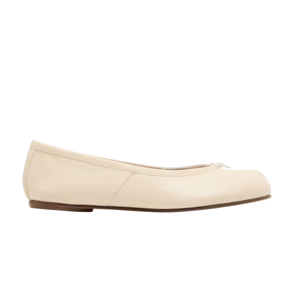 Maison Margiela Women's Tabi Ballerina Beige